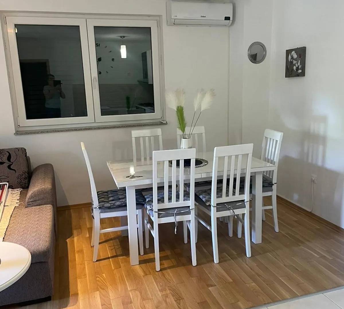 Apartmani Selce 0*,