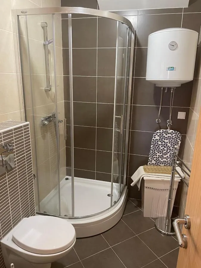 Apartmani Selce 0*,